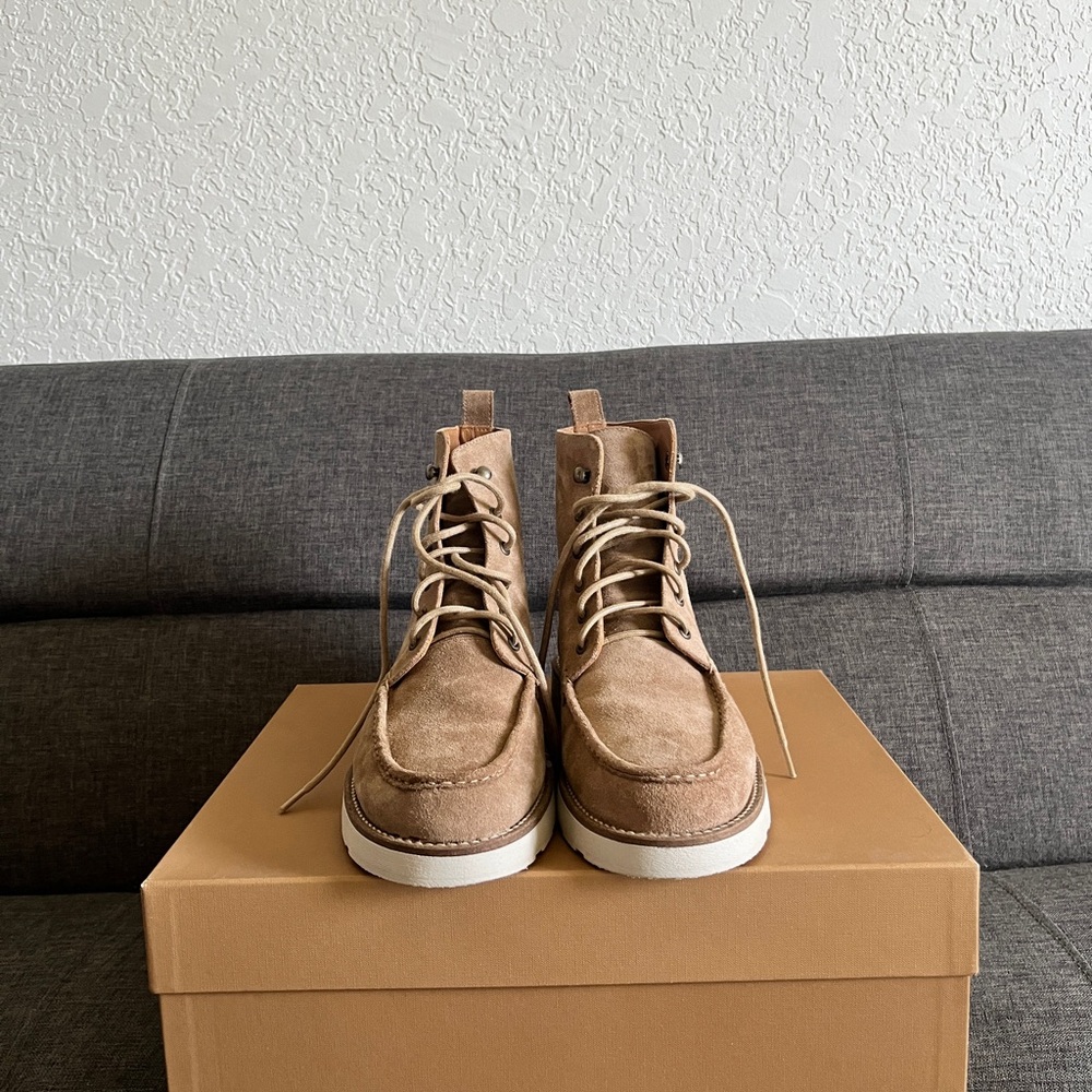 Men's Casual Tan Lace-Up Boots